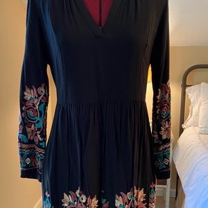 Anthropology black long sleeve dress embroidery detailing and POCKETS🥰 size M